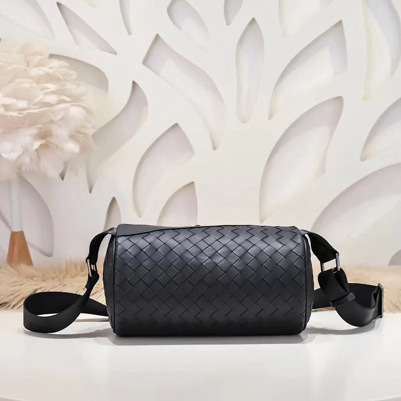 All categories 💚 Top version men’s bags 💚 BV 2024 new BV crossbody bag